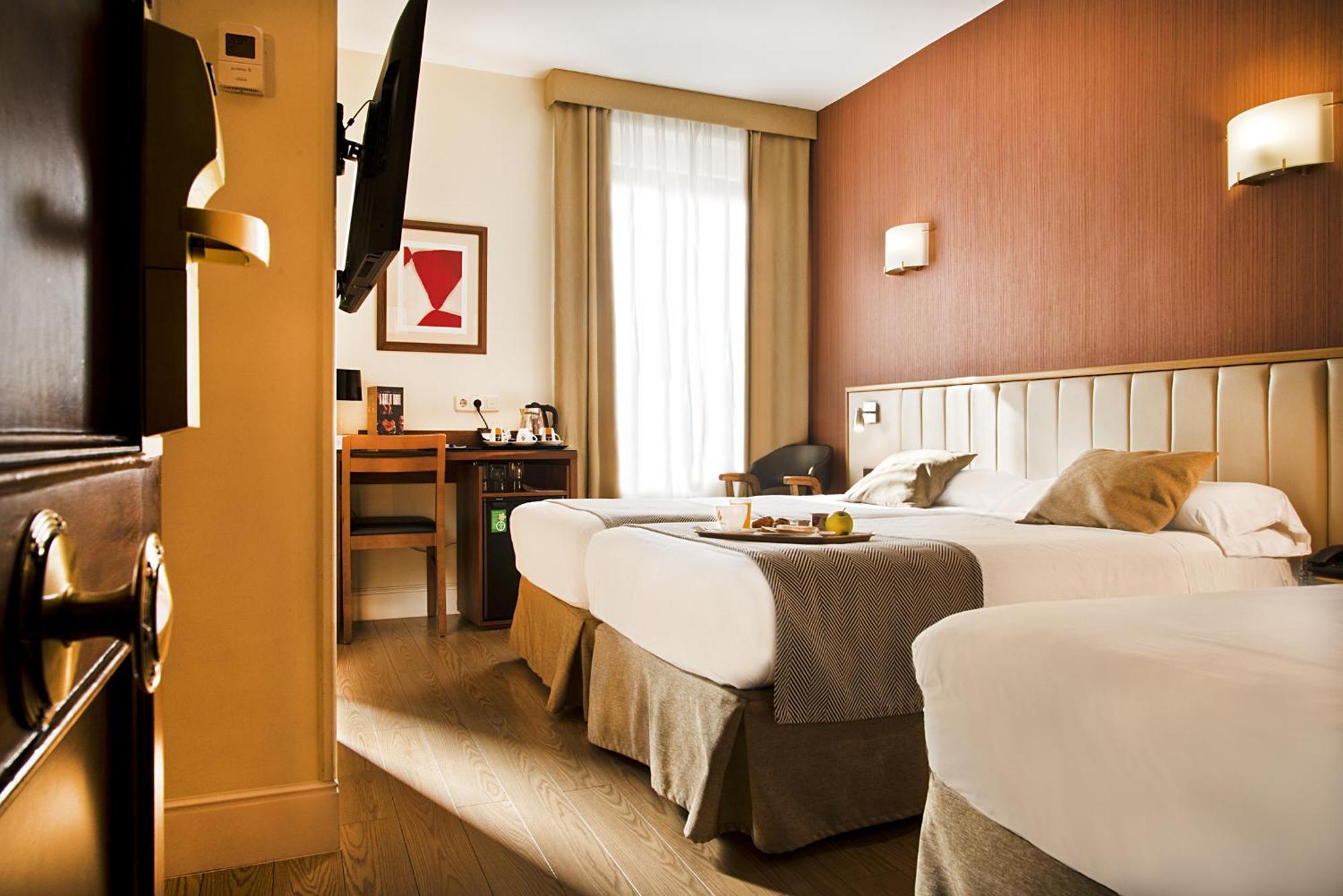 Hospedium Condes Hotel